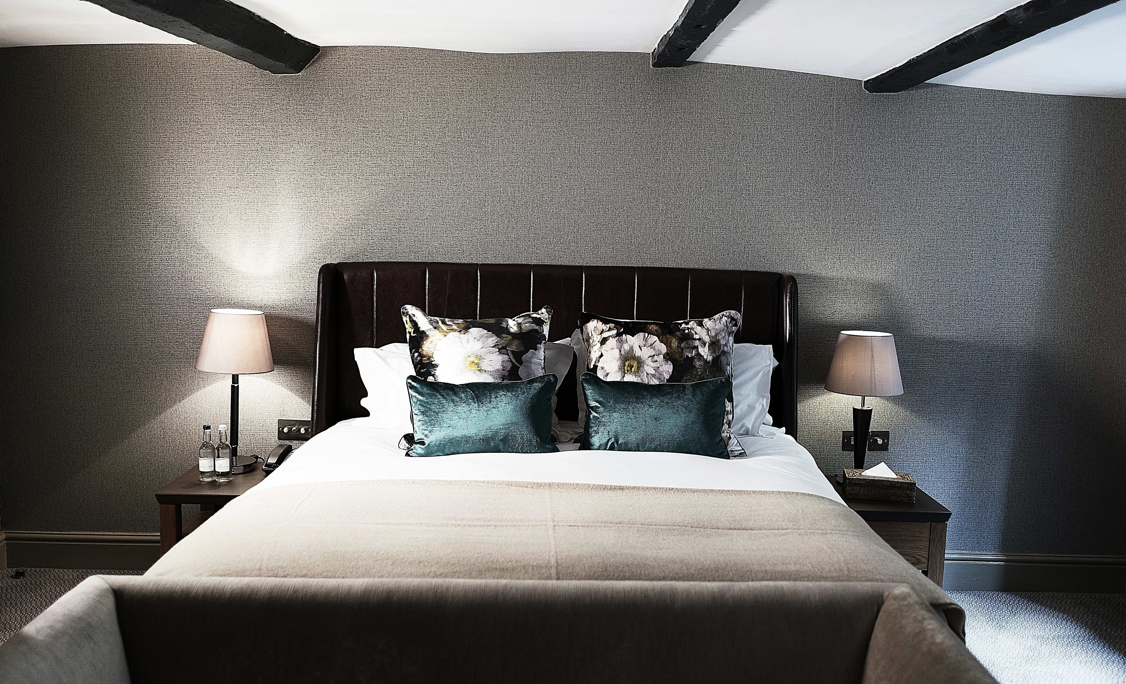 suite | desk, blackout curtains, iron/ironing board, free wifi