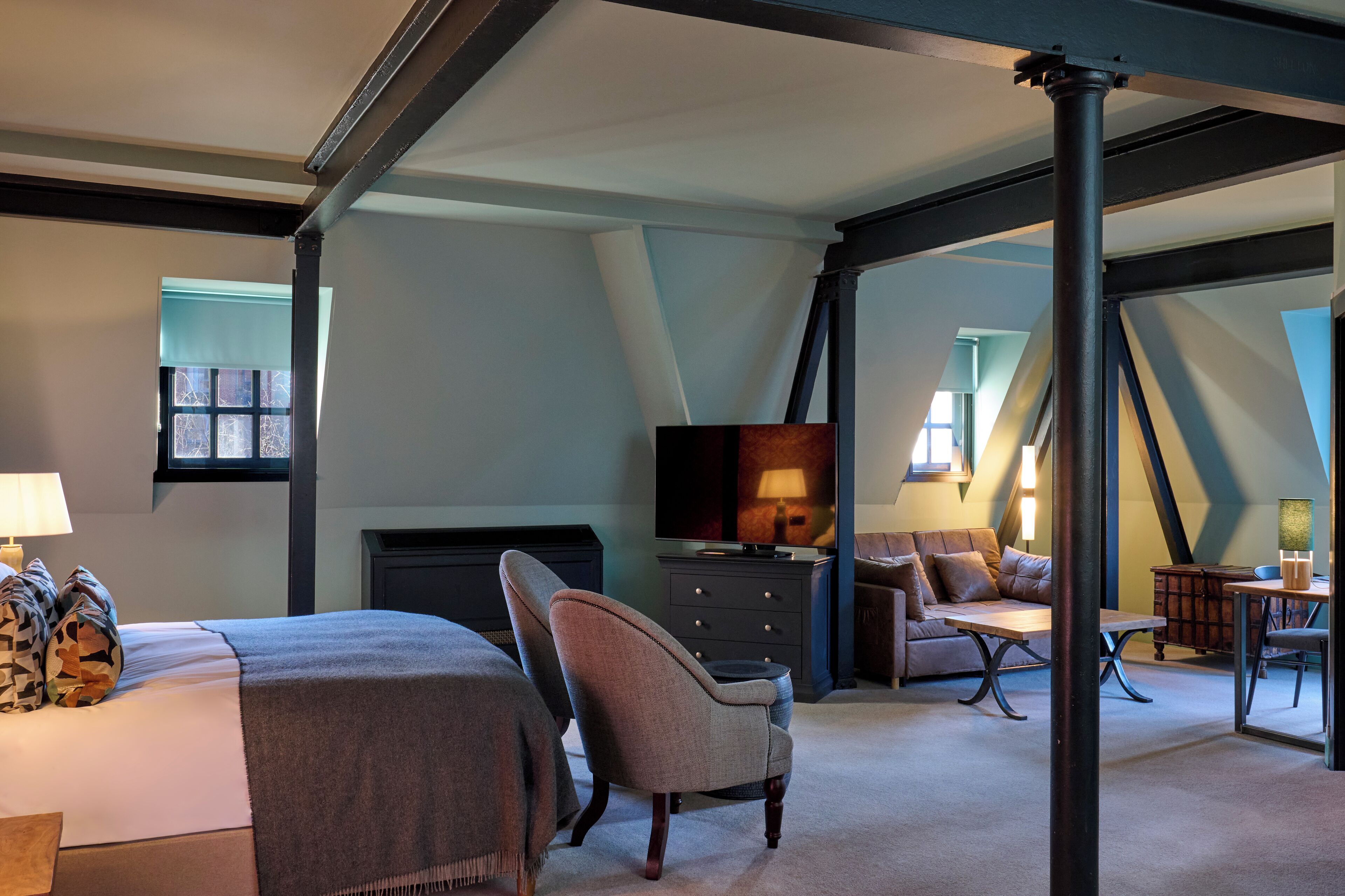 signature suite | egyptian cotton sheets, premium bedding, desk, iron/ironing board