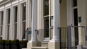 A classical building with a sign reading "Hotel du Vin." - Hotel du Vin & Bistro Cheltenham (Cheltenham)