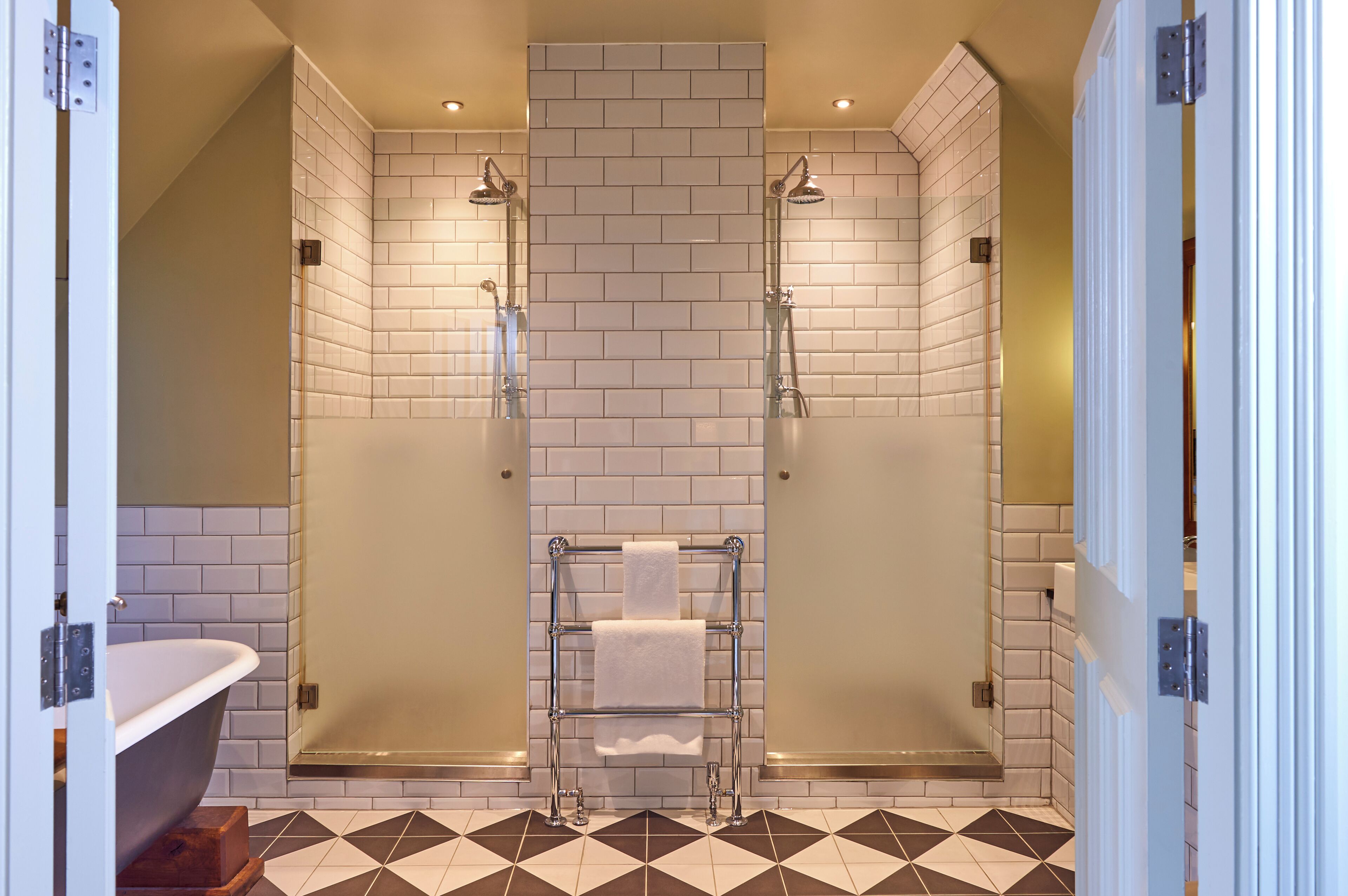 suite | bathroom | free toiletries, hair dryer, towels, soap