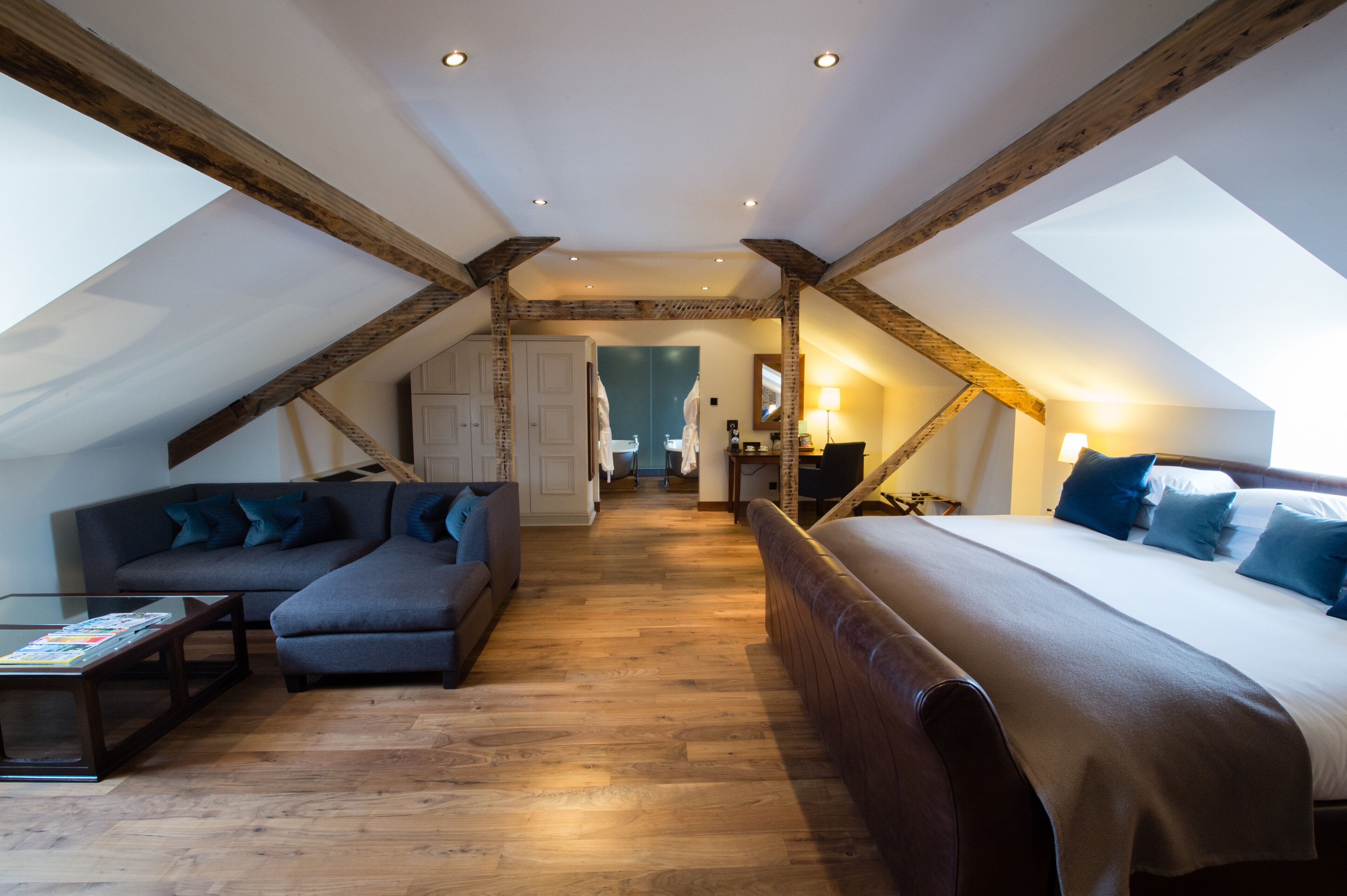 signature suite | egyptian cotton sheets, premium bedding, desk, blackout curtains