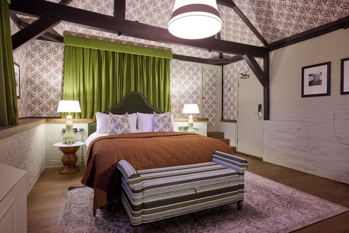 Signature Duplex Suite | Egyptian cotton sheets, premium bedding, desk, blackout curtains