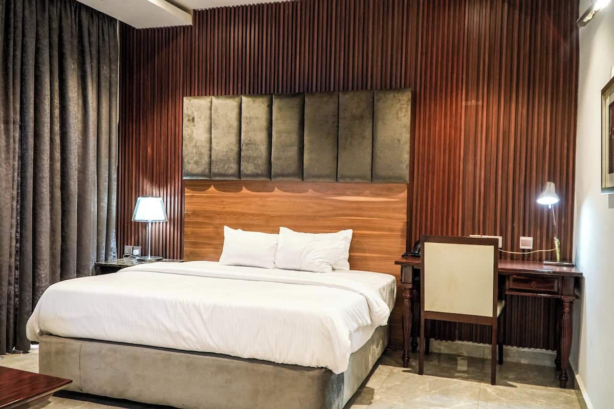 Habitación estándar | 1 habitación y artículos del minibar gratis