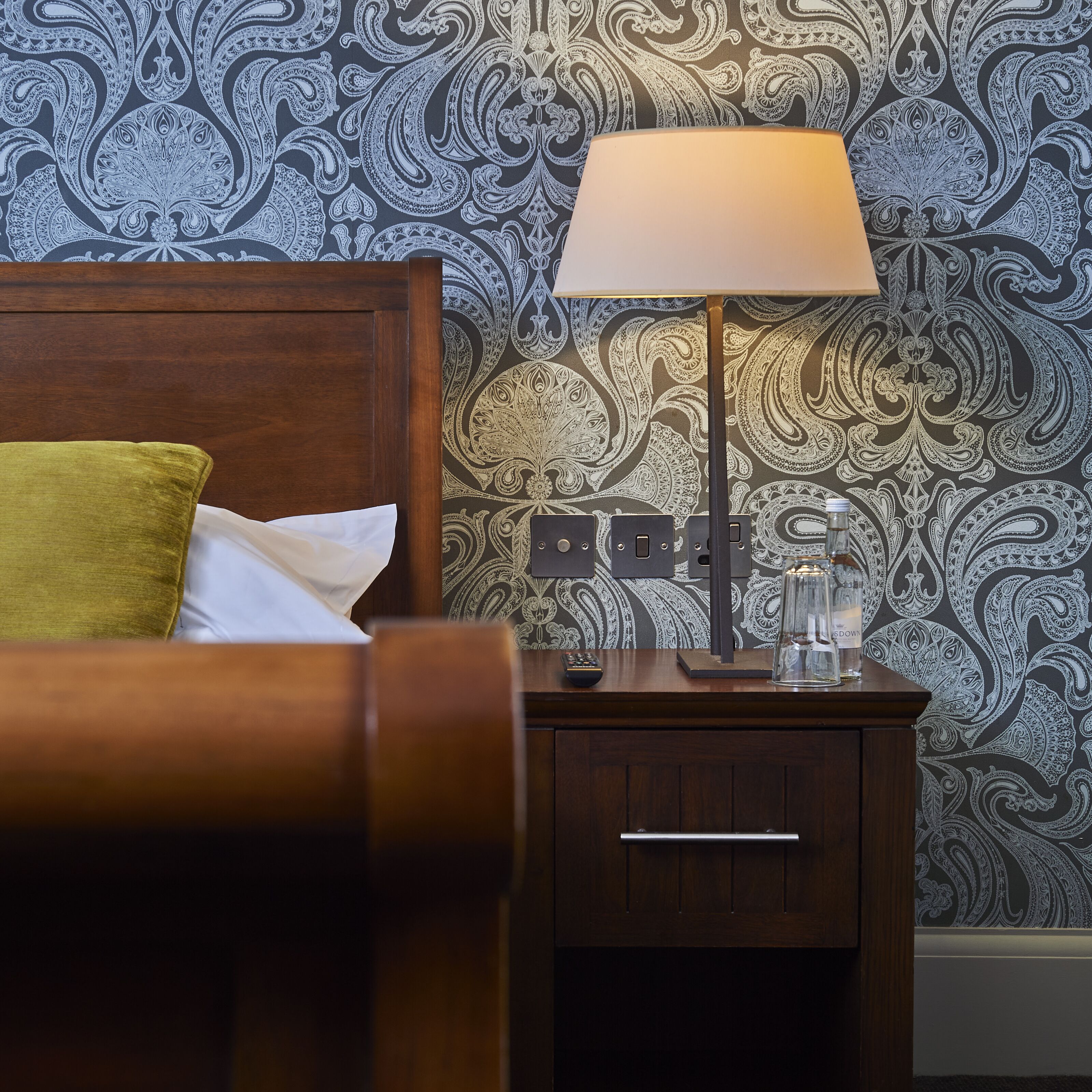 deluxe room | 1 bedroom, egyptian cotton sheets, premium bedding, desk