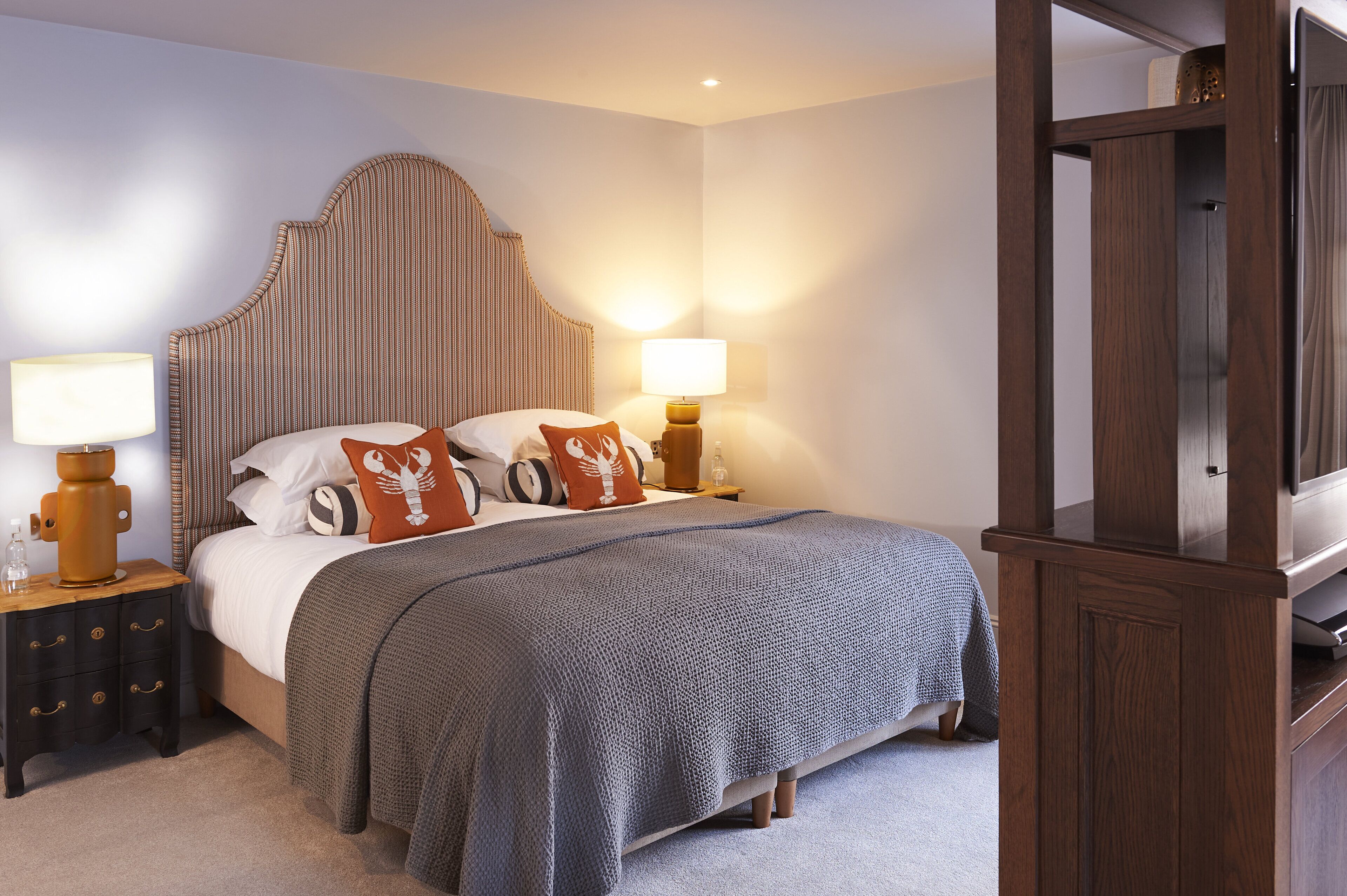 套房 | 埃及棉床單、高級寢具、書桌、遮光窗簾/窗簾