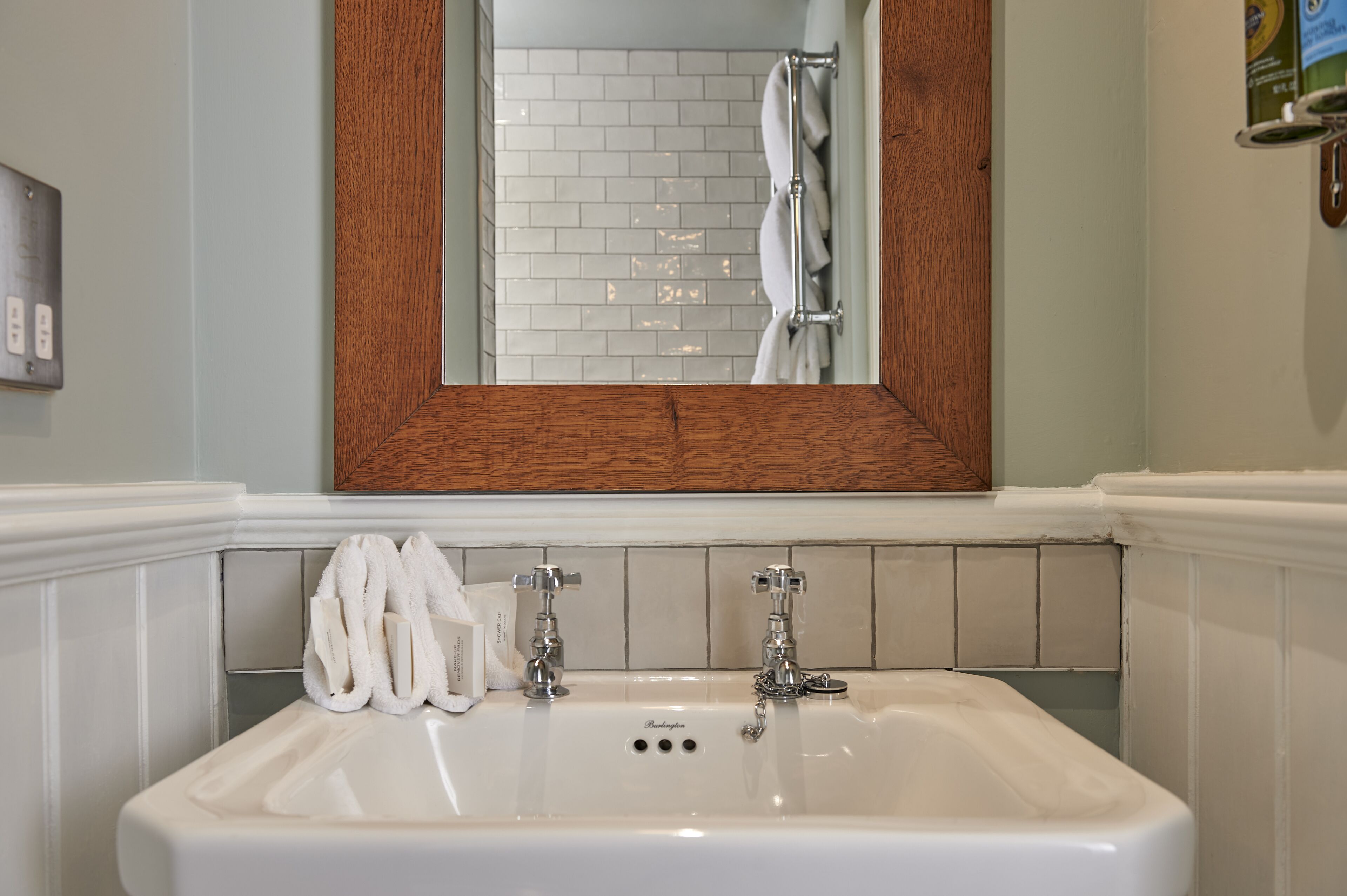 signature suite | bathroom | free toiletries, hair dryer, towels, soap