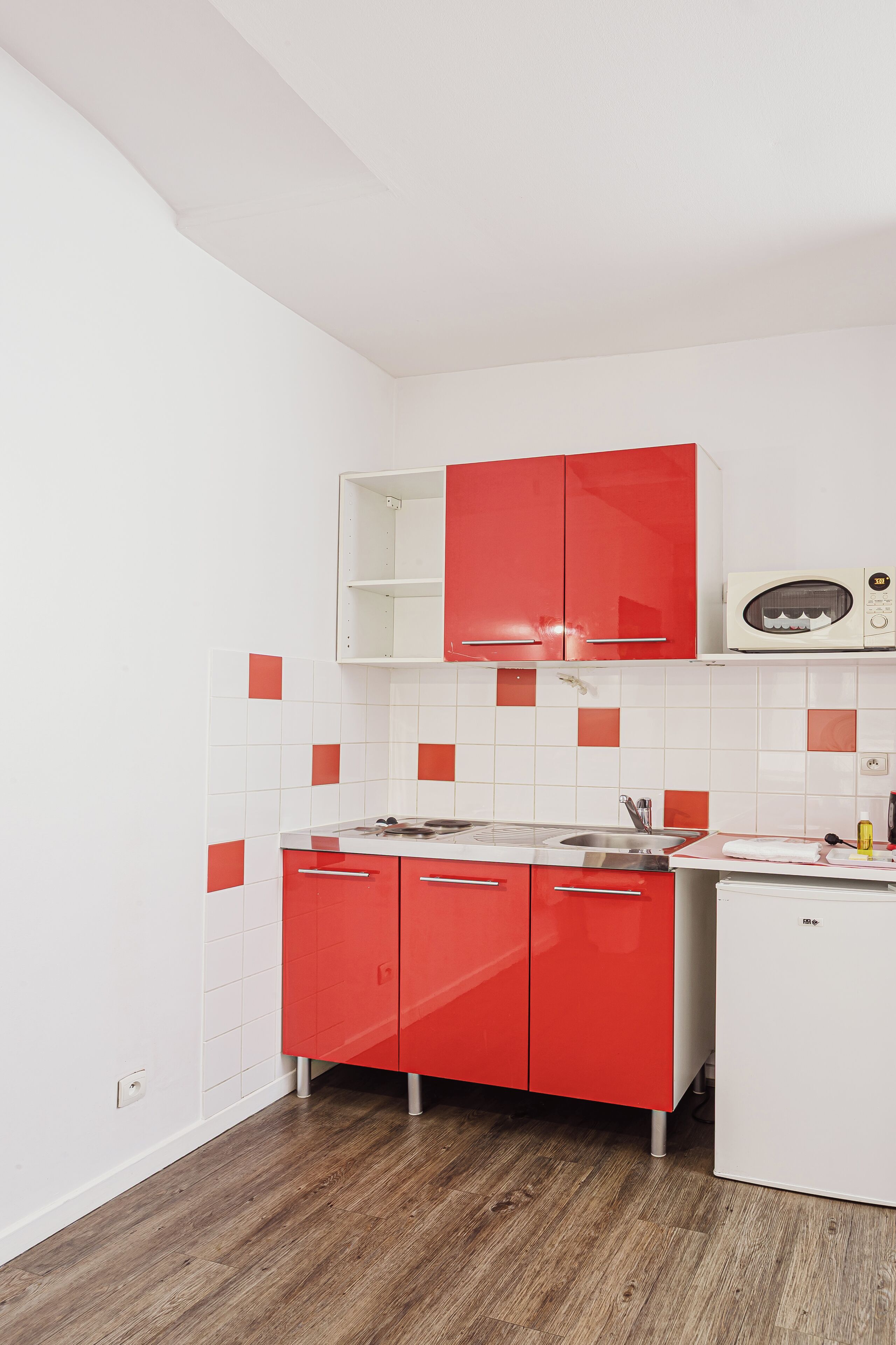 Studio | Premium bedding, individually decorated, individually furnished, desk