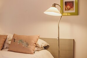 Studio | Premium bedding, individually decorated, individually furnished, desk - Avy Résidence Bellecour (Lyon)