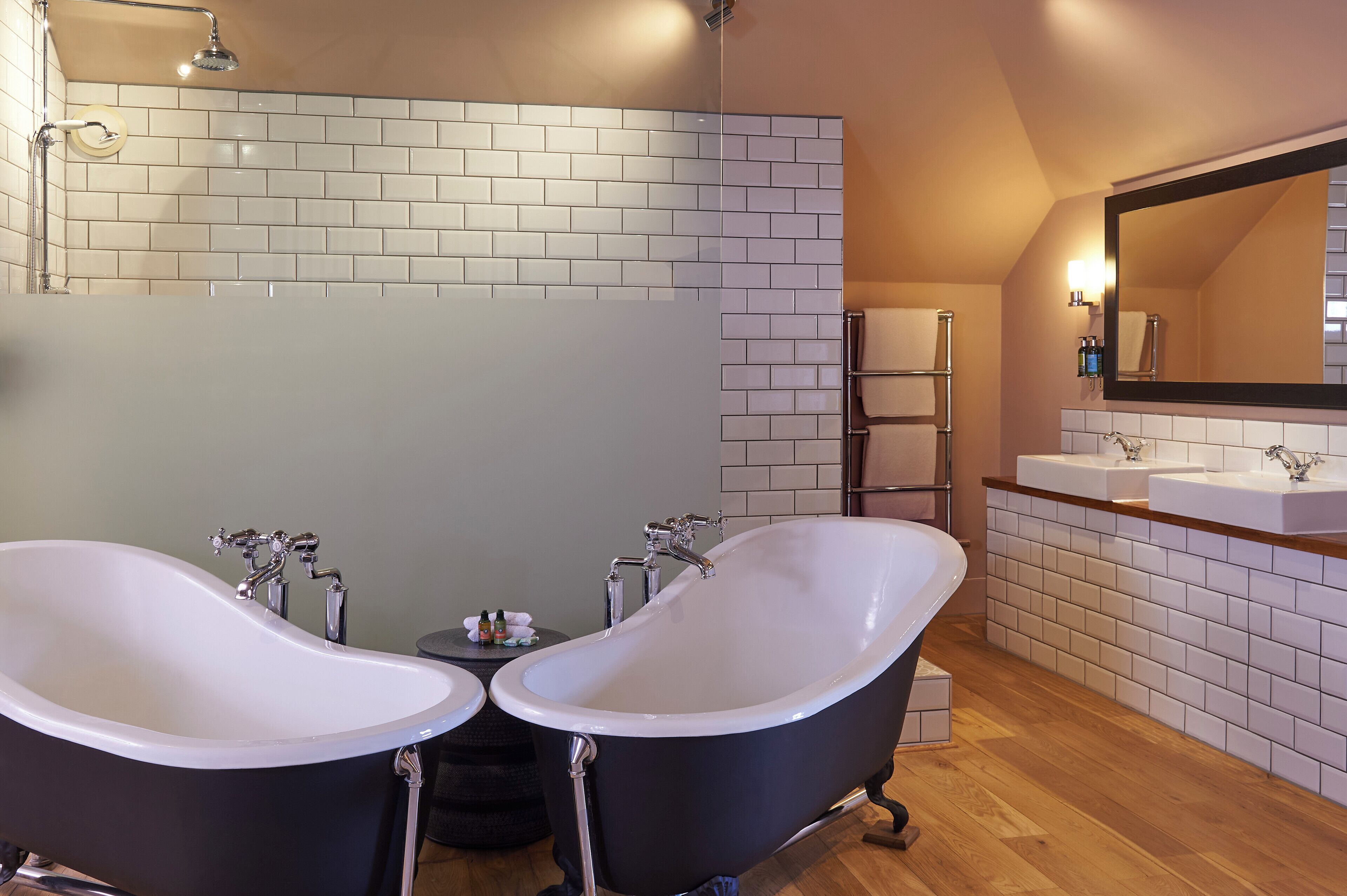 signature suite | bathroom | free toiletries, hair dryer, towels, soap