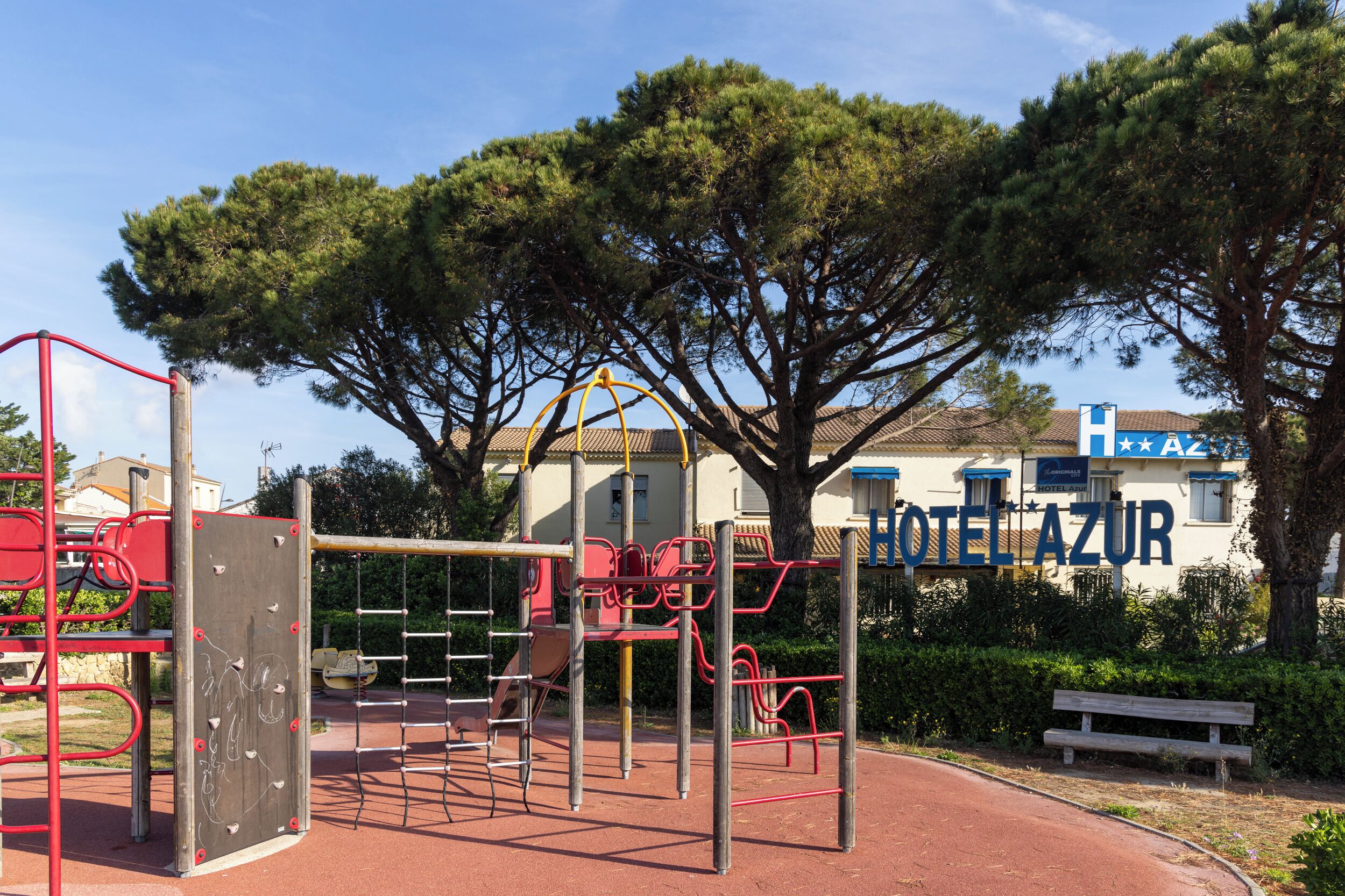 children’s play area – outdoor