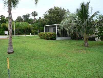 Sebastian Inn and Suites