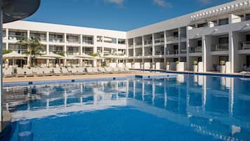 13 outdoor pools, pool umbrellas, sun loungers