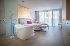 Deluxe Room (Platinum) | Free minibar, in-room safe, desk, blackout curtains - Platinum Yucatan Princess Adults Only - All Inclusive  (Playa del Carmen)