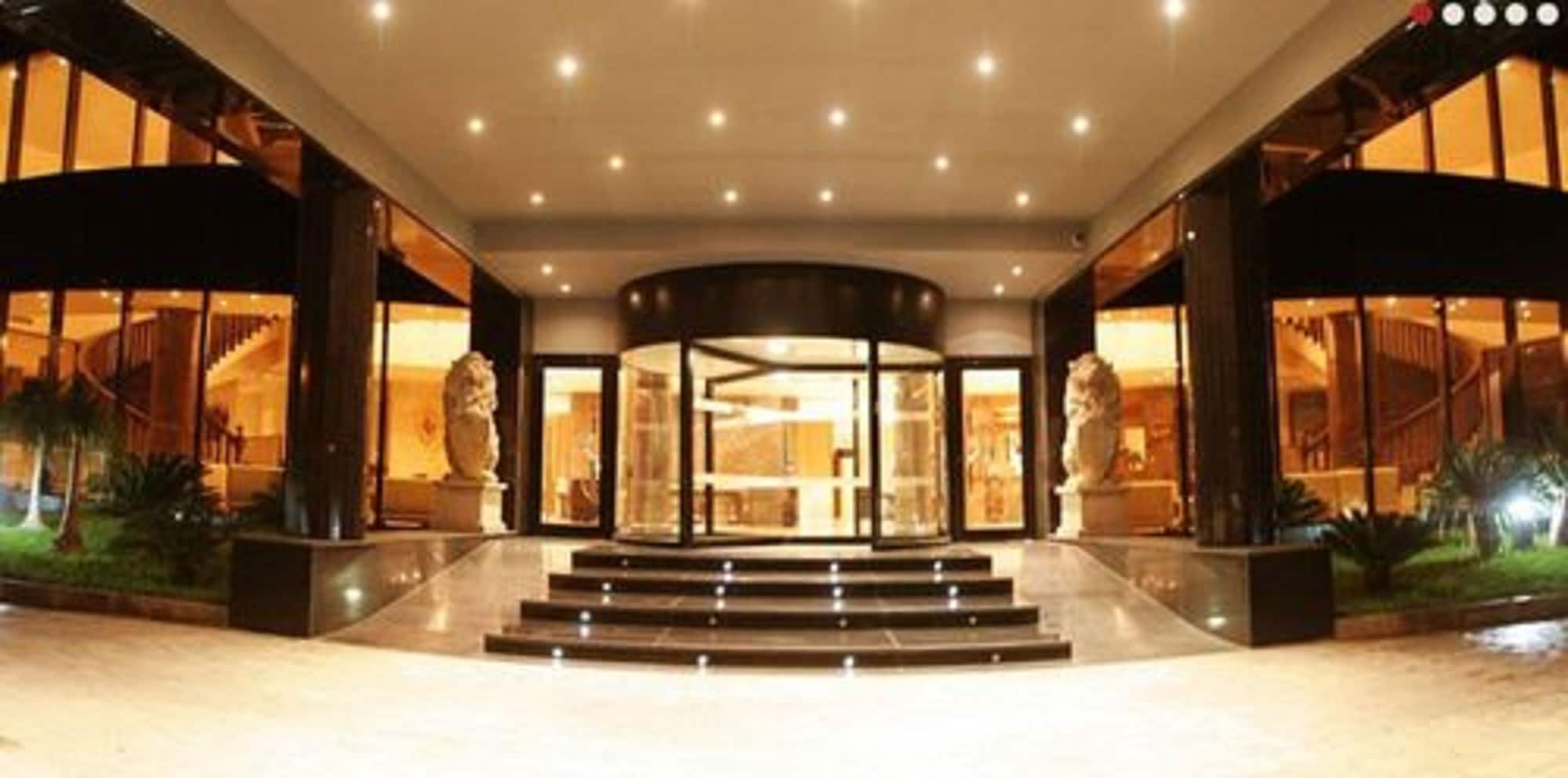 4 Star Hotels