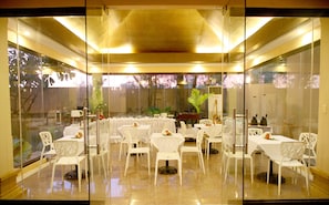 Mat- och restauranghall