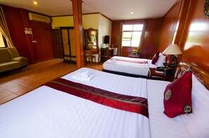 Villa, 2 slaapkamers | Uitzicht op het resort