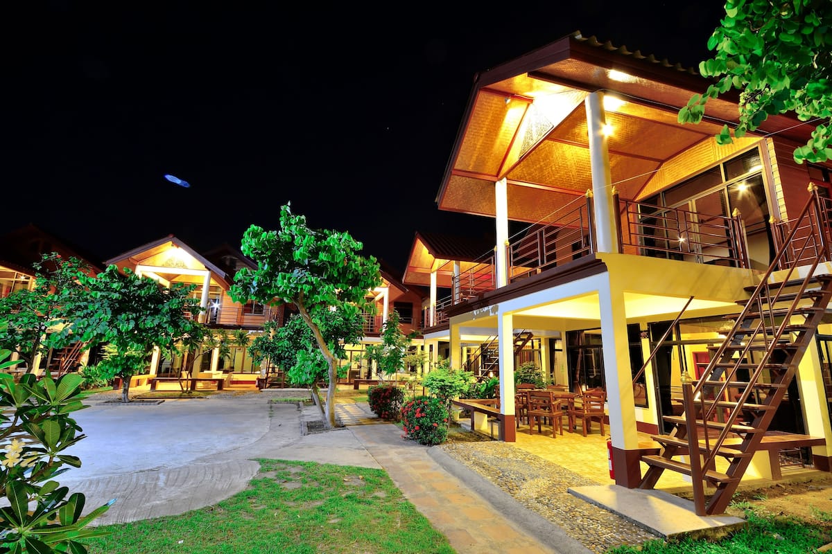 Villa, 2 Bedrooms | 1 bedroom, free minibar items, in-room safe, blackout curtains