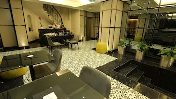 Sala de estar en el lobby