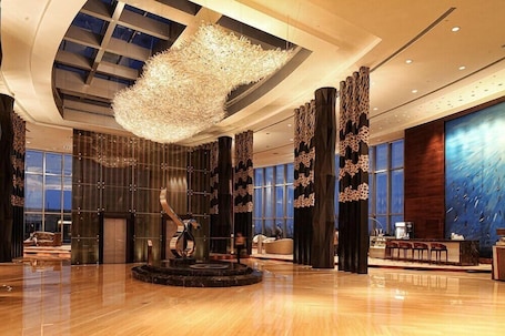 Lobby. Grand Skylight International Hotel Gongqingcheng