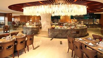 2 restaurants, breakfast, lunch, dinner served; Chinese cuisine