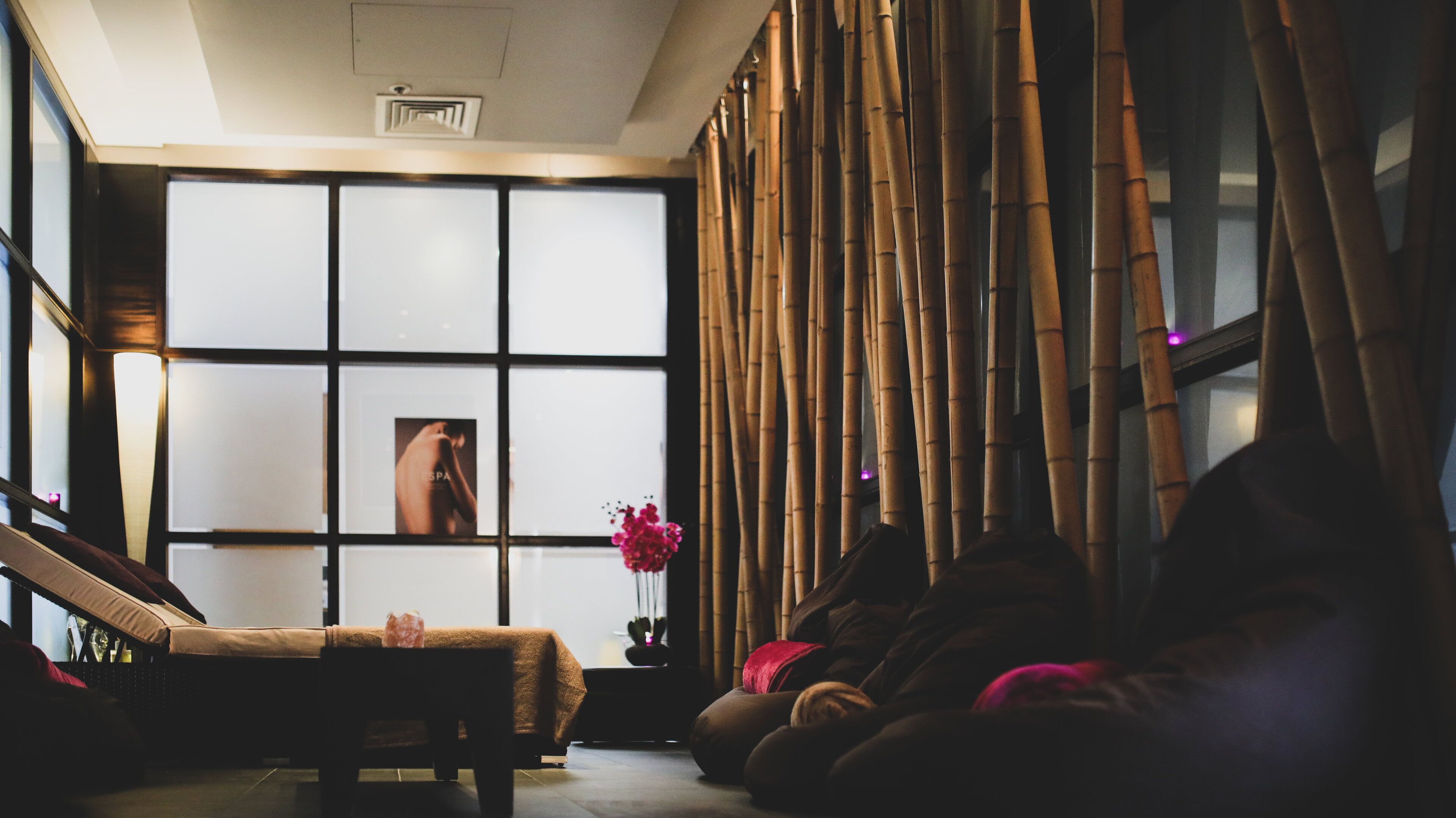 body treatments, aromatherapy, hot stone massages, swedish massages