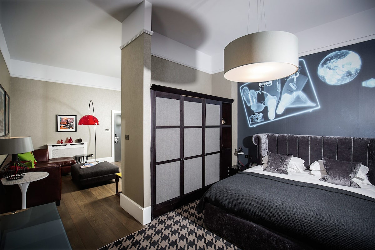 Signature Suite | 1 soveværelse, skrivebord, mørklægningsgardiner, strygejern/strygebræt