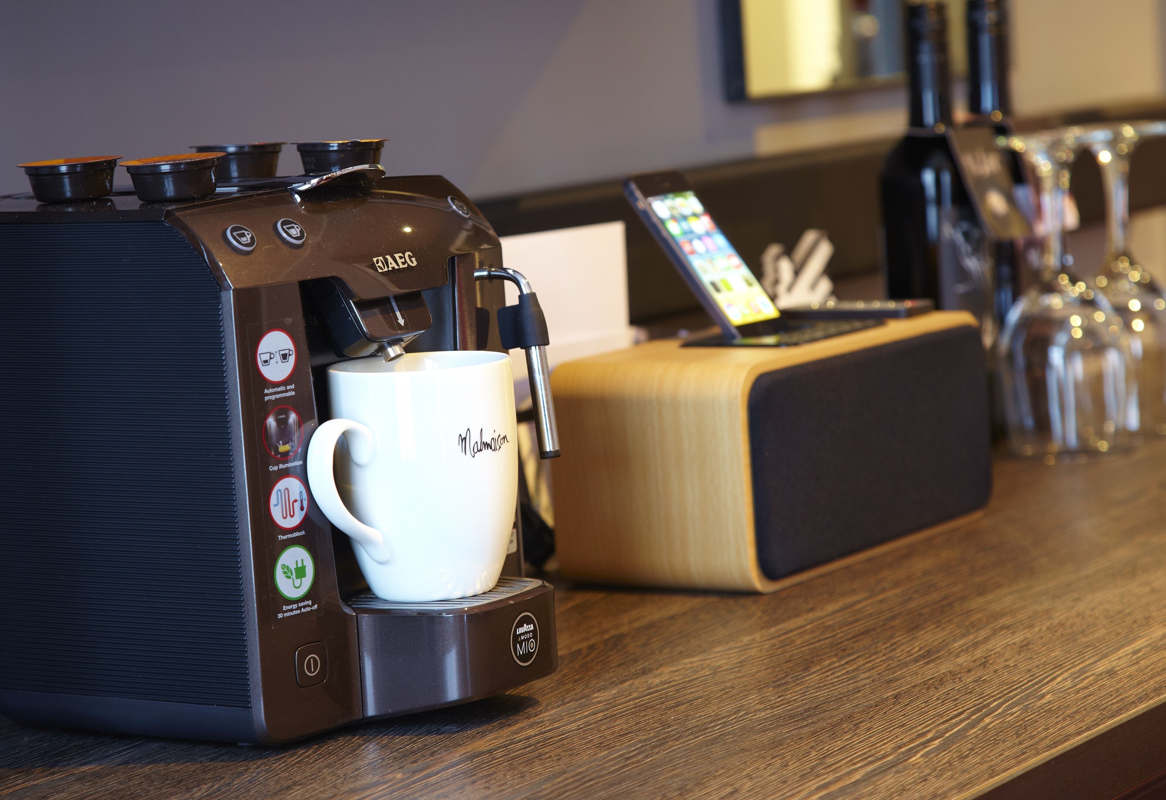 club deluxe room | 1 bedroom, desk, blackout curtains, iron/ironing board