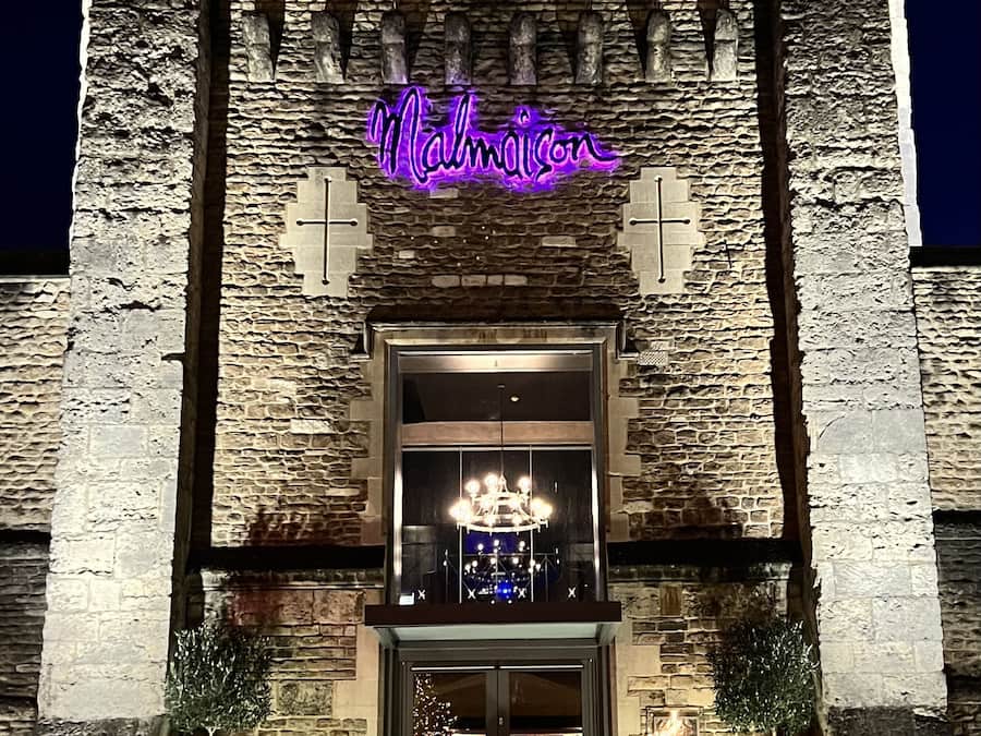 Façade de lâhĂ©bergement