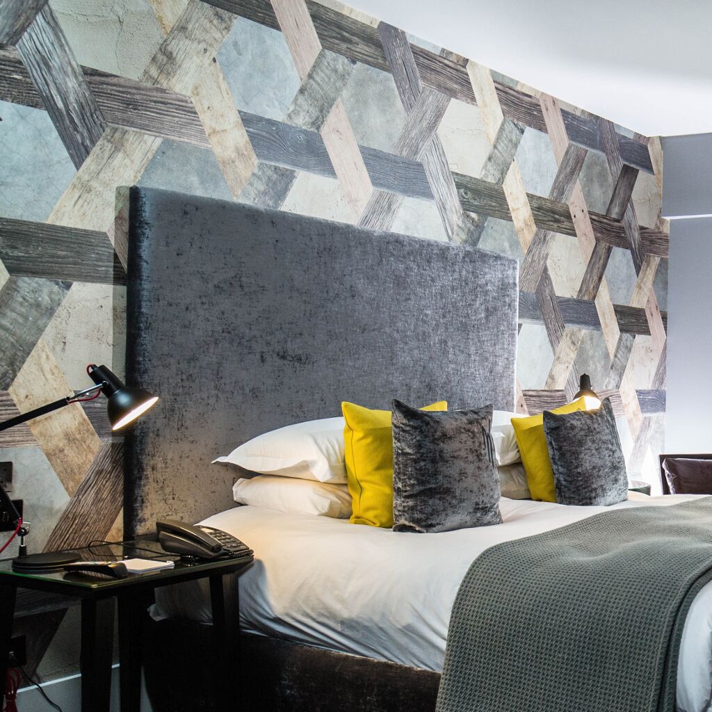 club double room | 1 bedroom, hypo-allergenic bedding, in-room safe, desk