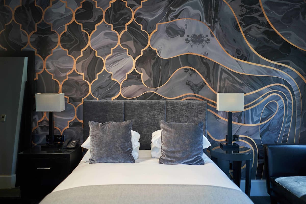 Standard Double Room | Premium bedding, in-room safe, desk, blackout drapes