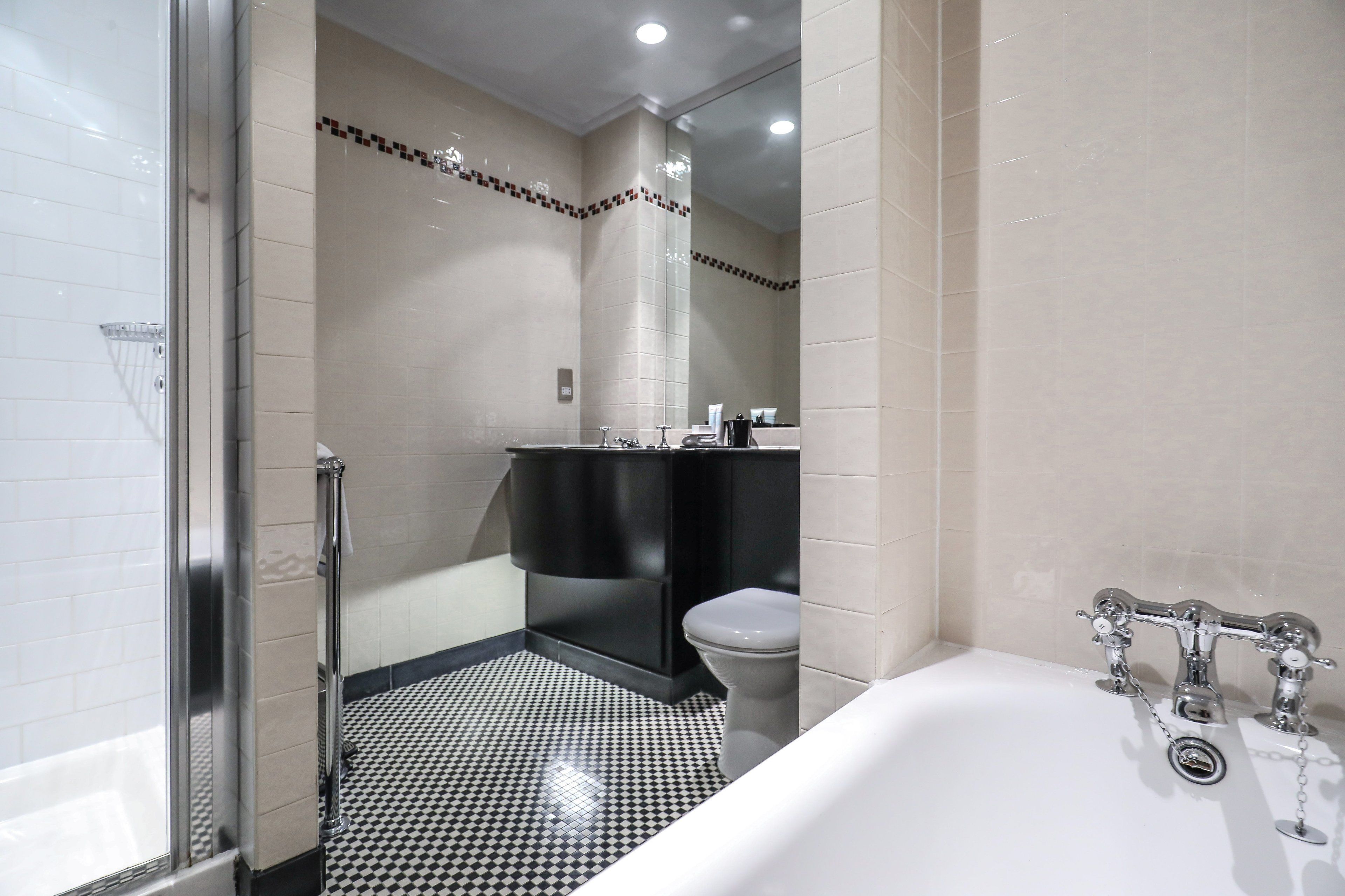 club deluxe room | bathroom | free toiletries, hair dryer, towels, soap