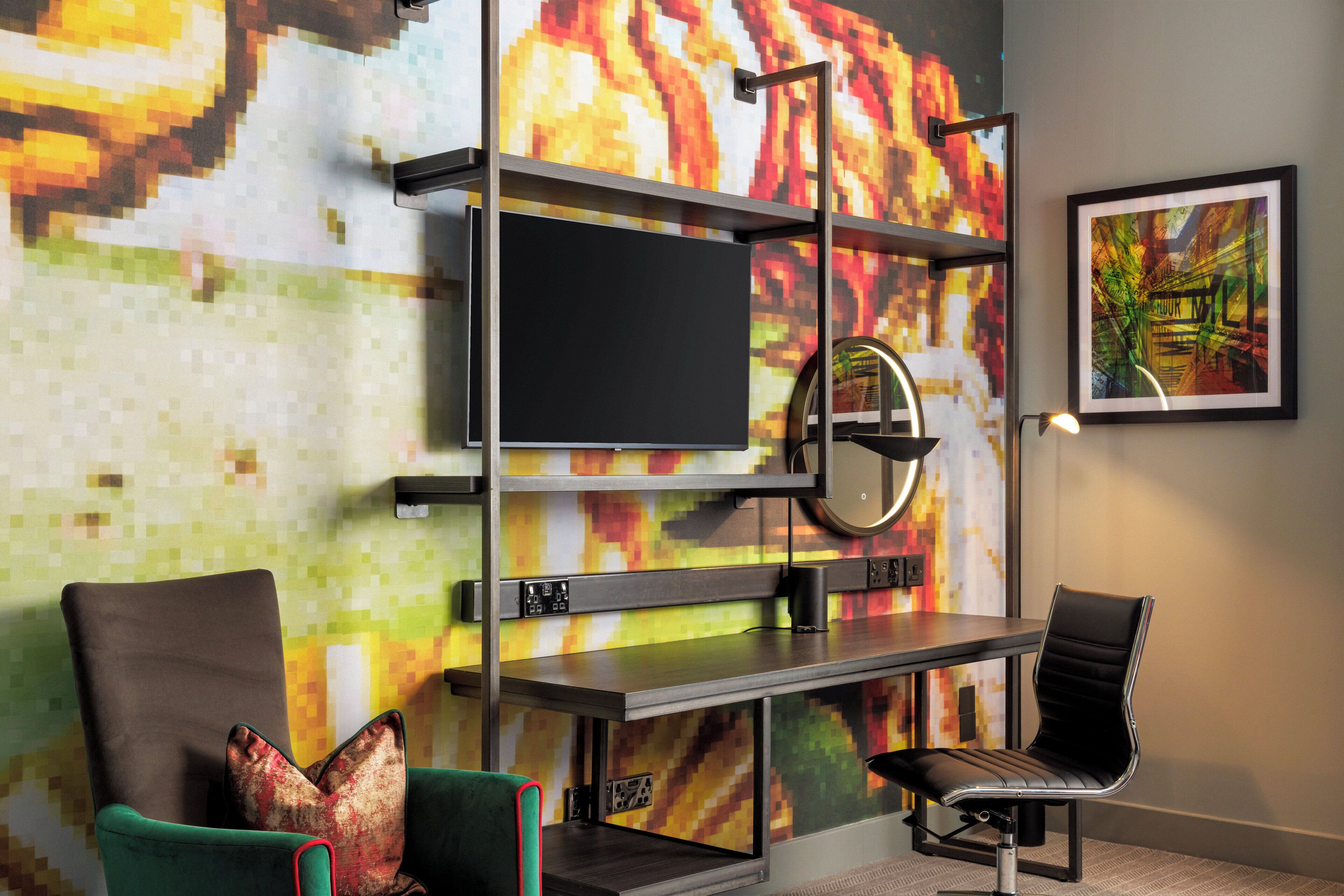 standard twin room | 1 bedroom, in-room safe, desk, blackout curtains