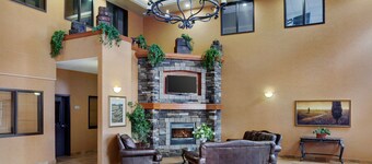 Pomeroy Inn and Suites Chetwynd