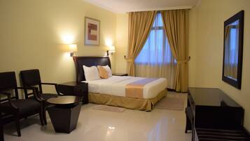 Suite, 1 Bedroom | In-room safe, soundproofing, iron/ironing board, free WiFi