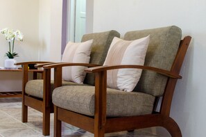 Flat-screen TV - Hopeville Apartments (Charnocks)