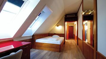 Comfort-Einzelzimmer | 1 Schlafzimmer, Minibar, Zimmersafe, Schreibtisch