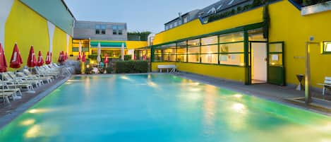 Seasonal outdoor pool, open 8 AM to 10 PM, pool umbrellas, sun loungers