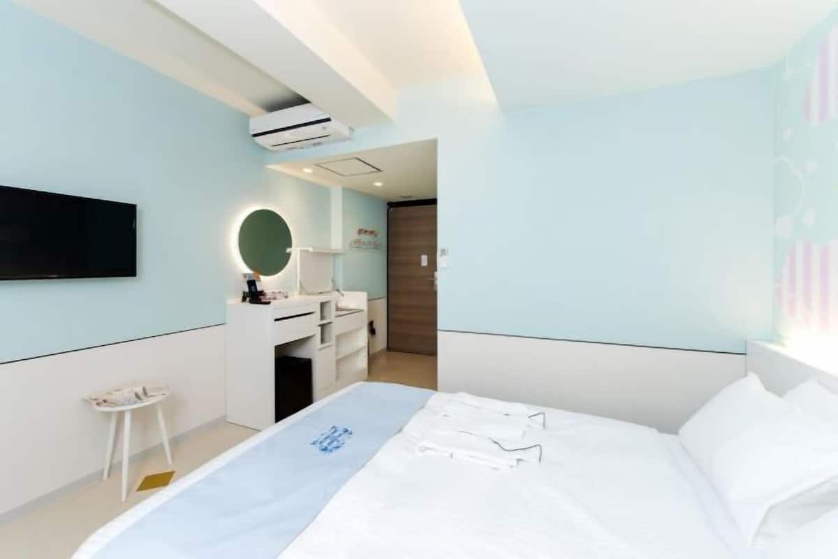 Luxe beddengoed, donsdekens, individueel gedecoreerd, geluiddichte muren
