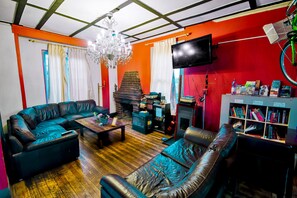 Coin salon dans le hall