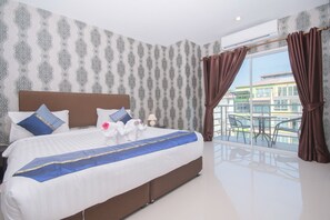 In-room safe, rollaway beds, free WiFi - Grande Elegance Serviced Apartment (Patong)