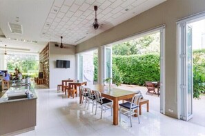 Terrace/patio - Siamaze Hostel (Bangkok)