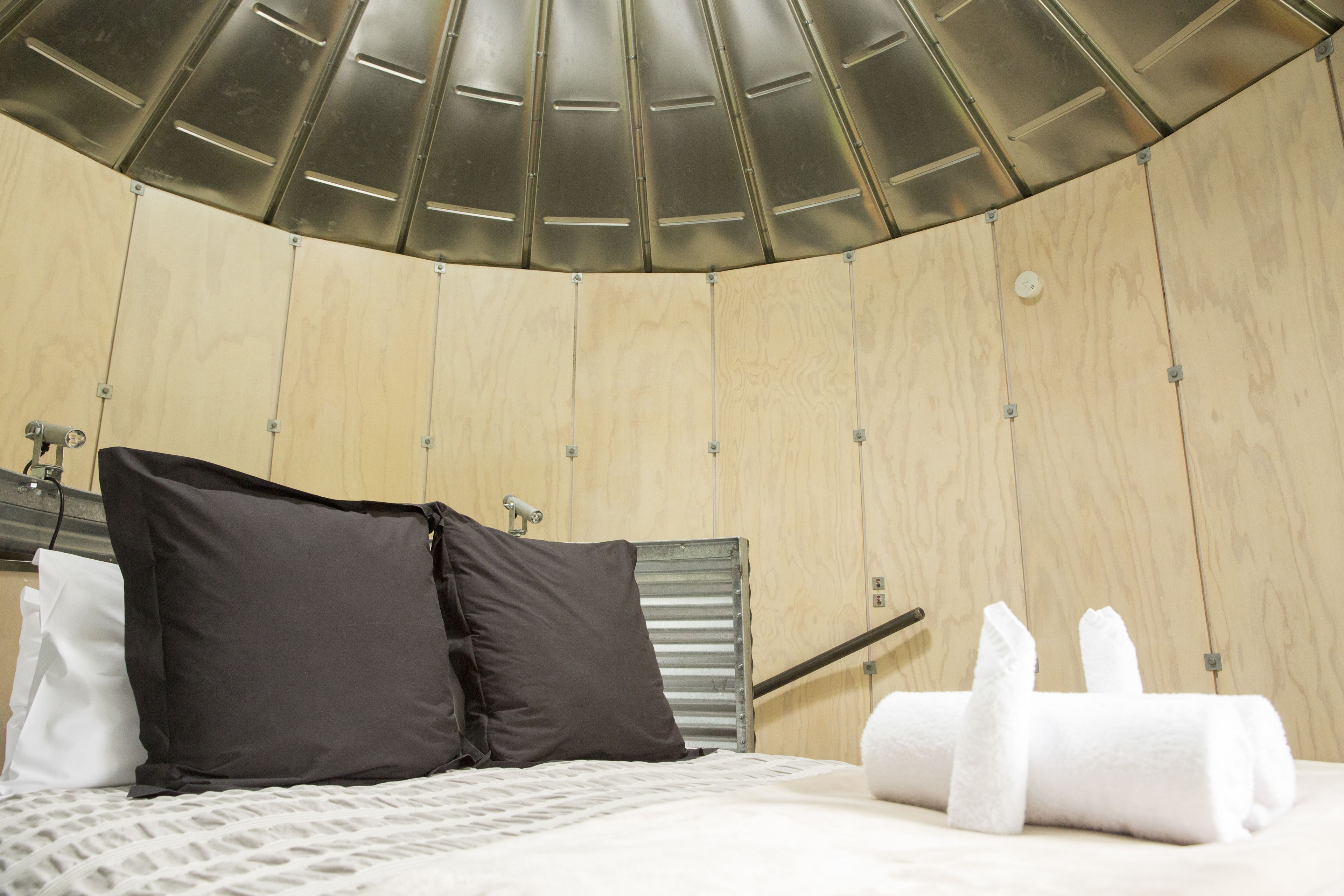 Apartment, 1 Queen Bed | 1 bedroom, premium bedding, down duvets, desk