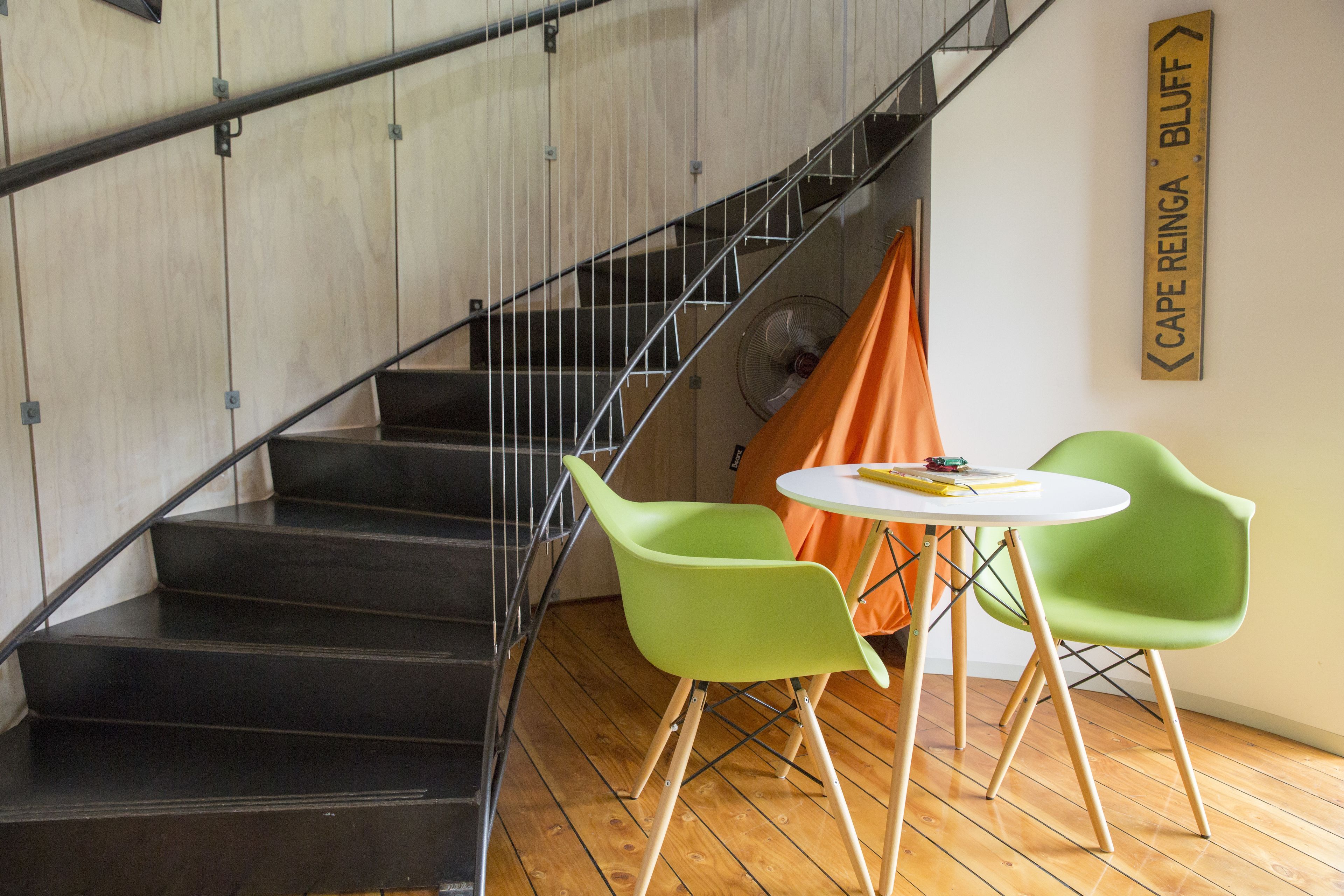 Apartment, 1 Queen Bed | In-room dining