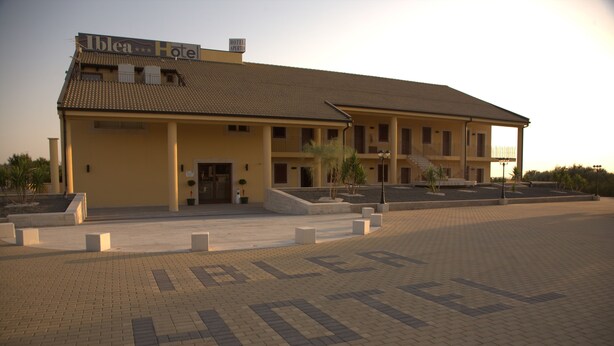 Exterior - Iblea Hotel (Chiaramonte Gulfi)