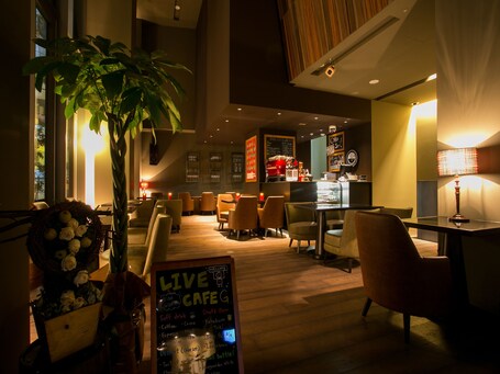 Shinjuku Granbell Hotel - Image 14