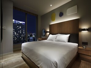 The Villa Suite, Non-smoking | Premium bedding, down comforters, in-room safe, individually furnished