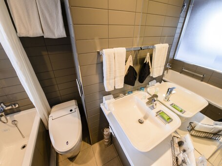 Shinjuku Granbell Hotel - Image 80