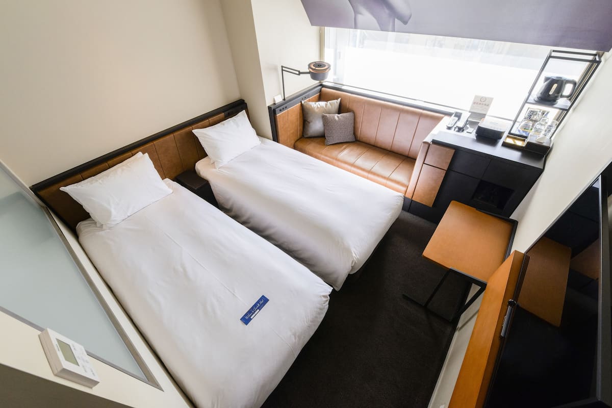 Premium bedding, down comforters, in-room safe, individually furnished