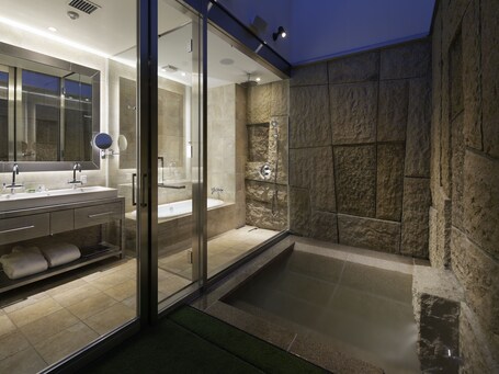 Shinjuku Granbell Hotel - Image 27