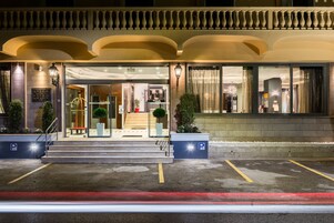 Fachada de la propiedad